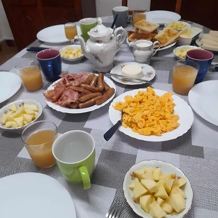 Casa Dos Fenais Сasa de vacaciones *