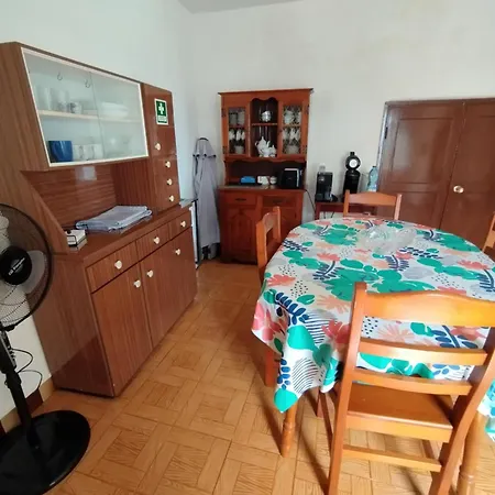 Casa Dos Fenais Сasa de vacaciones *